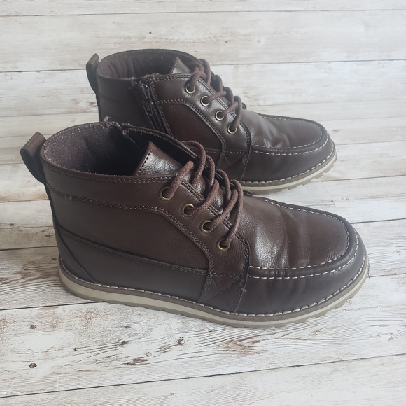 Children's Place Toddler Boys Lace Up Boots- Brown - Picture 3 of 6